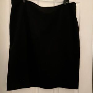 Black business skirt size 16 new, no tags. 33% rayon 63% polyester 4% elastane
